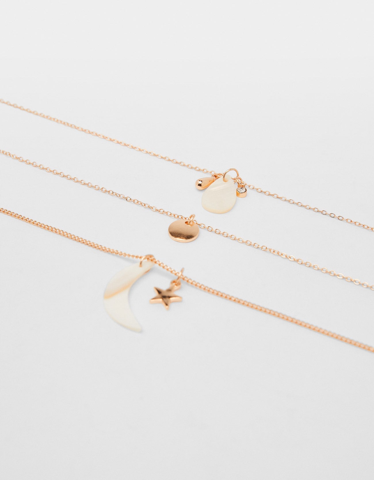 Multi-strand chain necklace