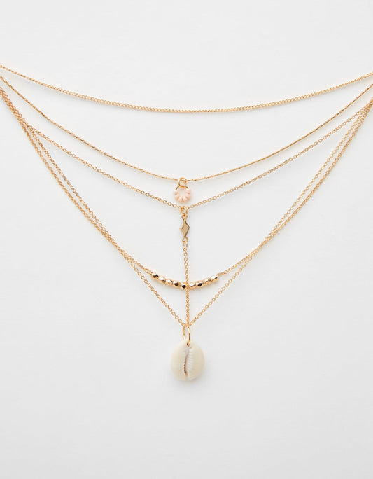 Multi-strand chain necklace with seashell